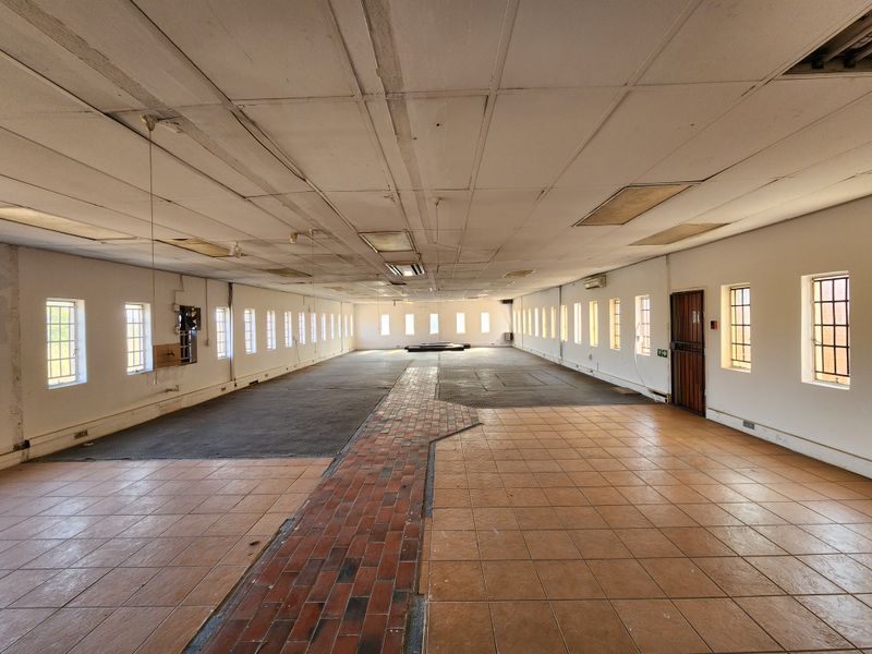 2,800m2 Freestanding Industrial Property For Sale | High Office Ratio - Photo 7