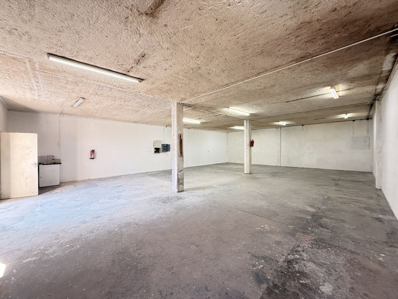 150m2 Warehouse Opportunity at Gallagher Corner in Midrand's Industrial Core - Photo 7