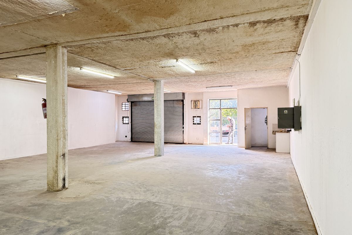 150m2 Warehouse Opportunity at Gallagher Corner in Midrand's Industrial Core - Photo 3