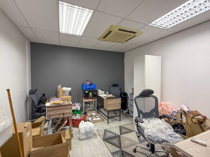 Prime Office Space for Sale in Warne House - Photo 8