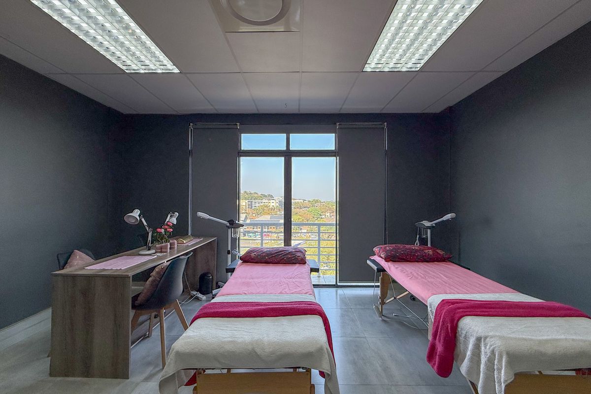 Prime Office Space for Sale in Warne House - Photo 5