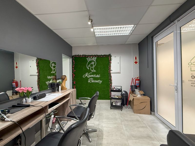 Prime Office Space for Sale in Warne House - Photo 3