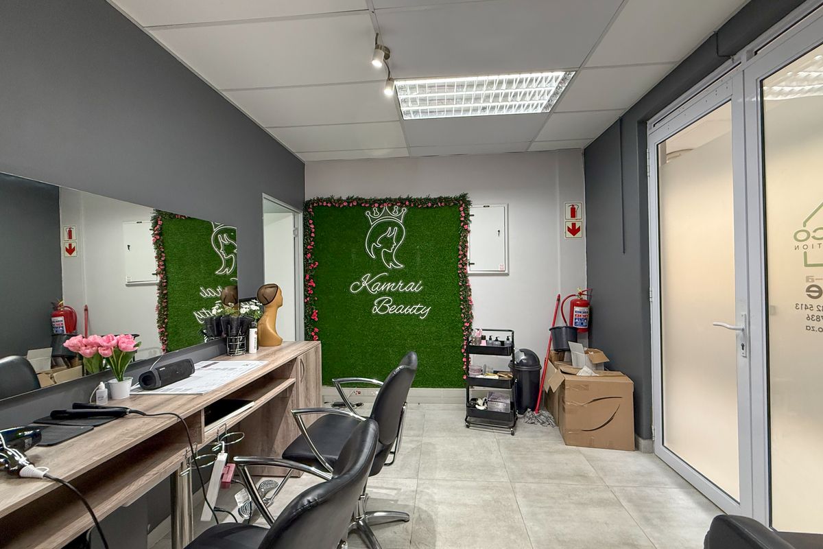 Prime Office Space for Sale in Warne House - Photo 3