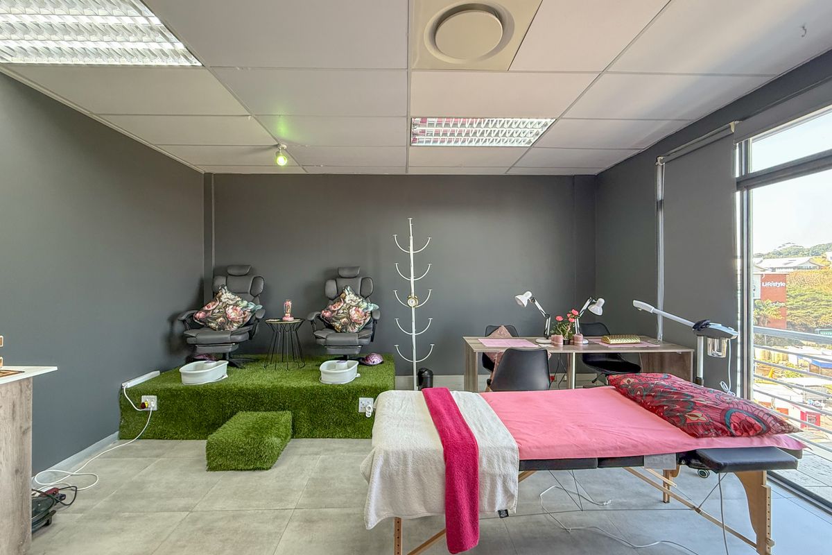 Prime Office Space for Sale in Warne House - Photo 4