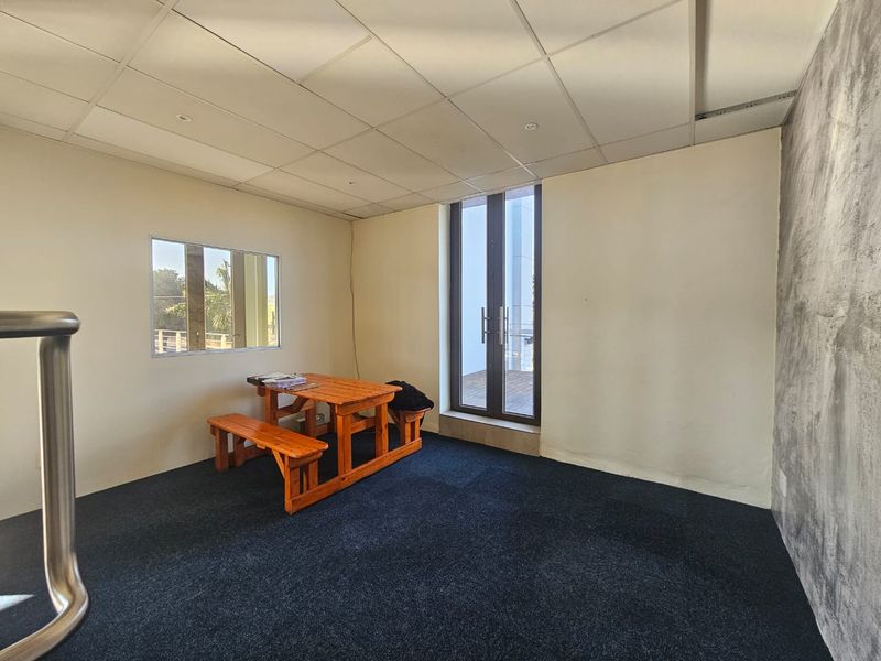TO LET – Modern Offices | 169 m2 | Waterkloof Corner - Photo 10