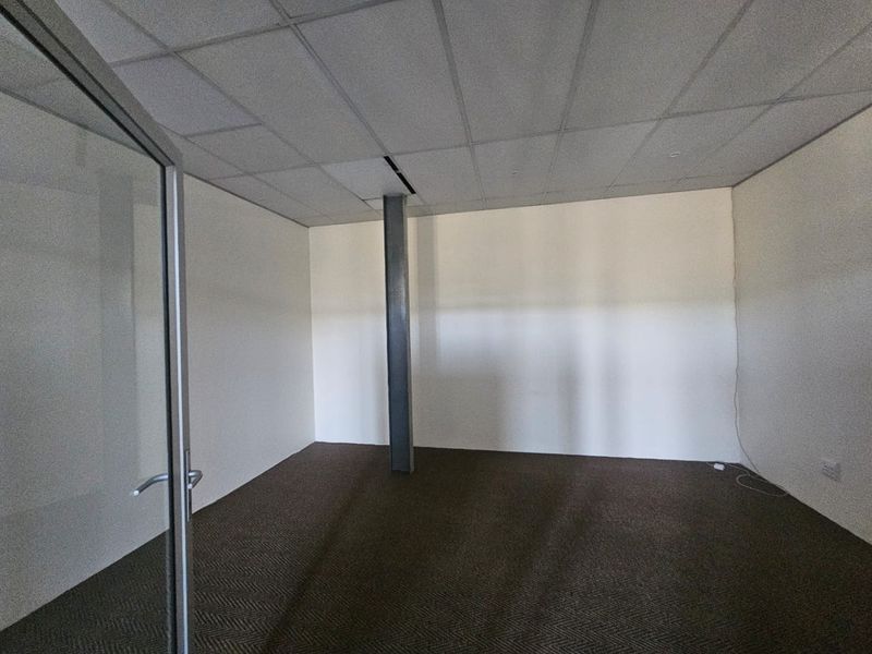 TO LET – Modern Offices | 169 m2 | Waterkloof Corner - Photo 5