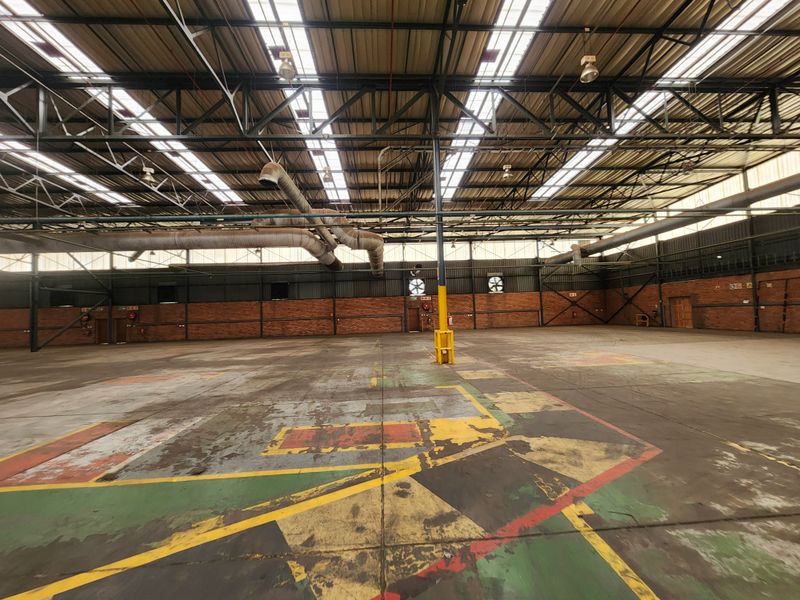3502m2 A Grade Freestanding Logistics Warehouse with Superlink Access To Let, Rosslyn - Photo 7