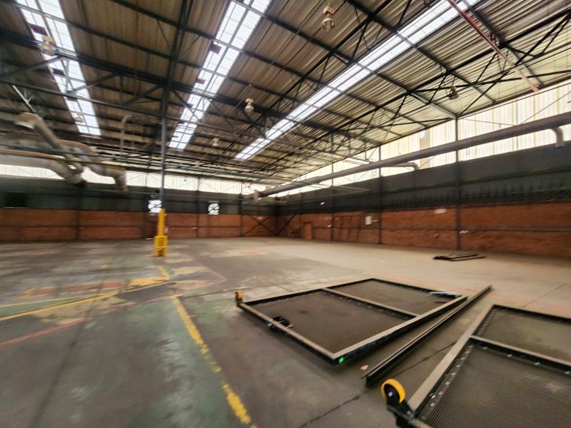 3502m2 A Grade Freestanding Logistics Warehouse with Superlink Access To Let, Rosslyn - Photo 5