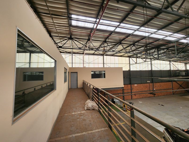 3502m2 A Grade Freestanding Logistics Warehouse with Superlink Access To Let, Rosslyn - Photo 4