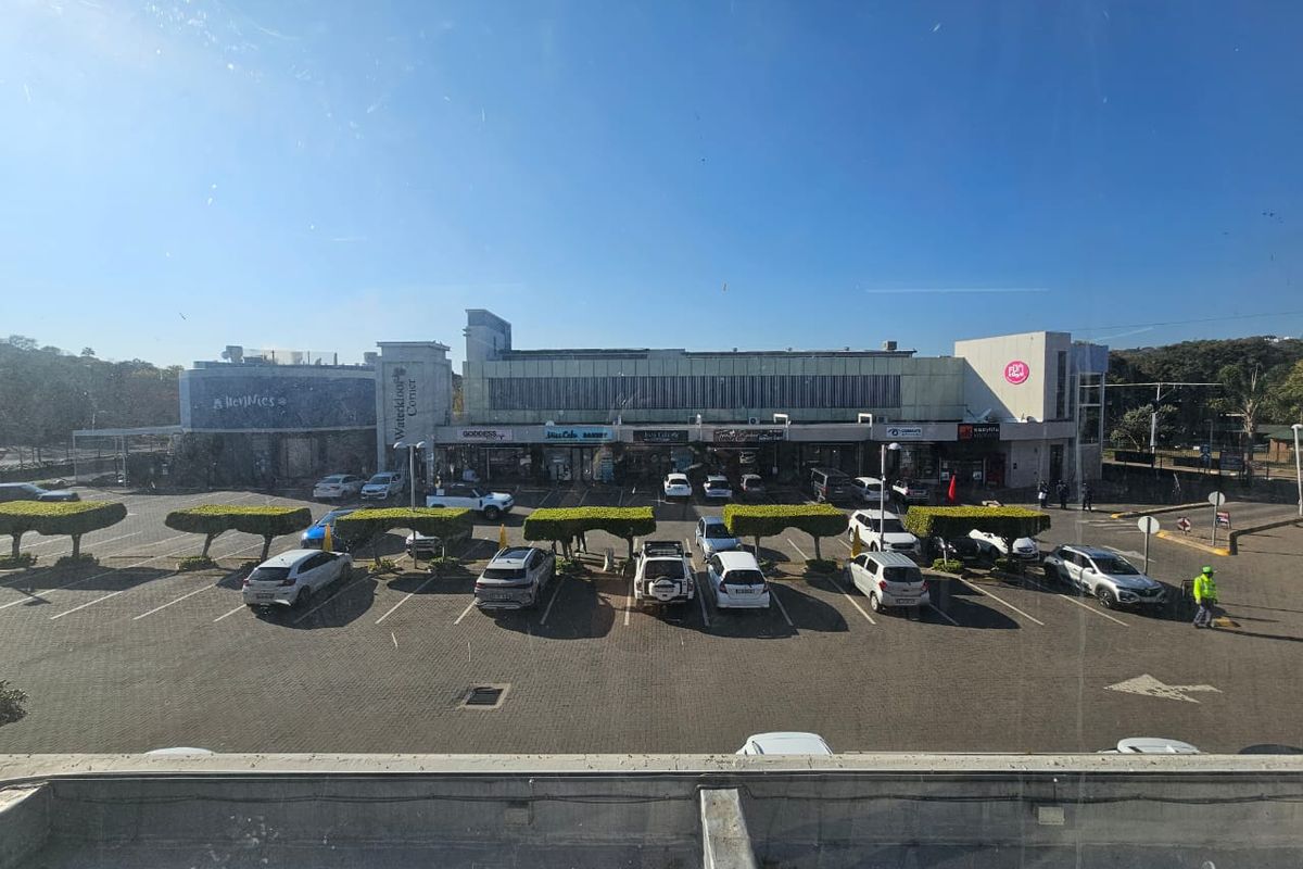 TO LET – Open-Plan Commercial Space | 556 m2 | Waterkloof Corner - Photo 4