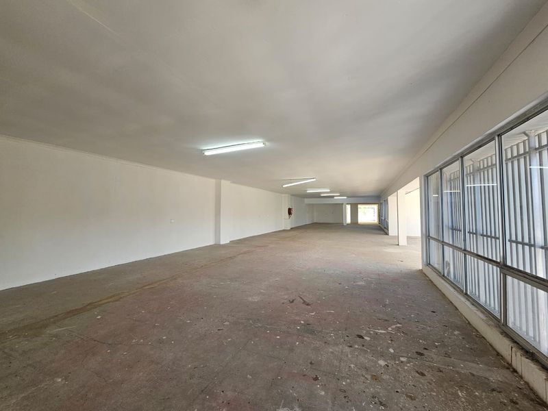 TO LET – Open-Plan Commercial Space | 556 m2 | Waterkloof Corner - Photo 3