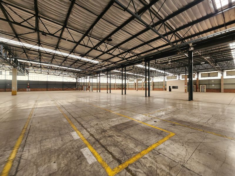 High-Capacity Freestanding 5746m2 A Grade Warehouse To Let in Rosslyn - Photo 7