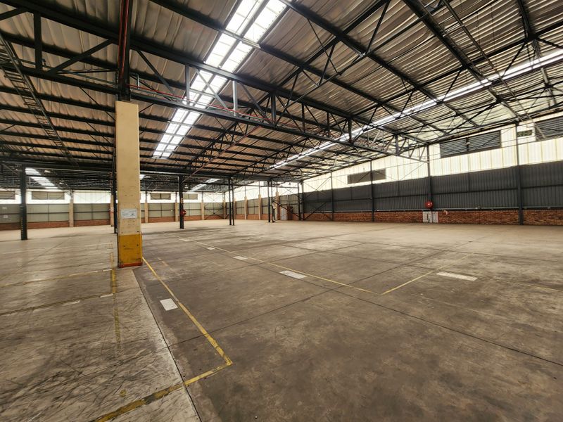 High-Capacity Freestanding 5746m2 A Grade Warehouse To Let in Rosslyn - Photo 5