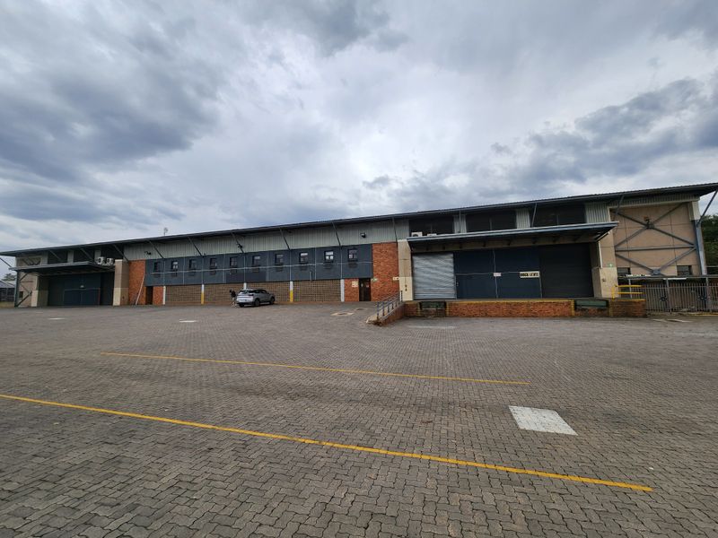 High-Capacity Freestanding 5746m2 A Grade Warehouse To Let in Rosslyn - Photo 2