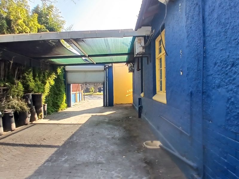 Business premise for sale in Boksburg. - Photo 7