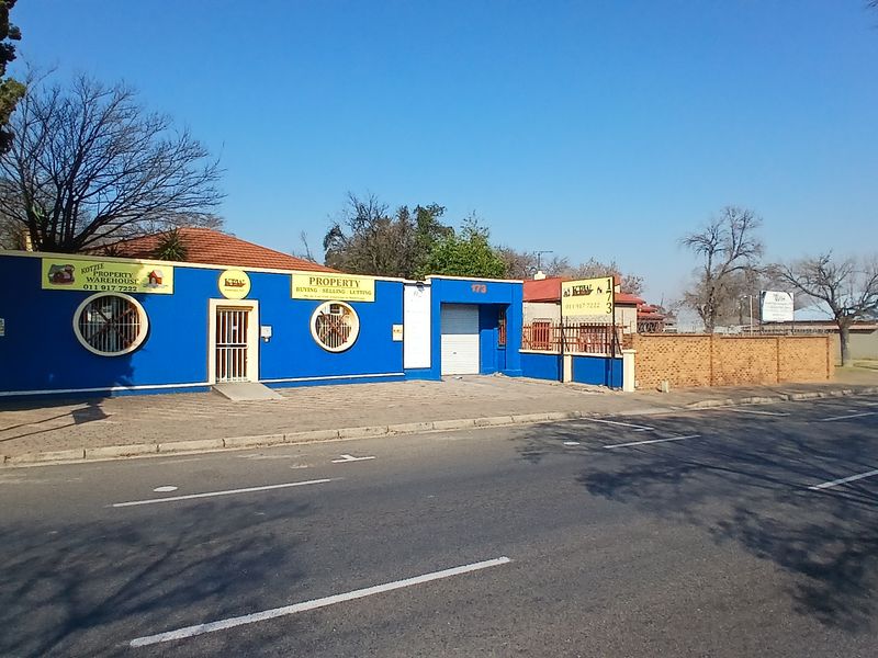 Business premise for sale in Boksburg. - Photo 2