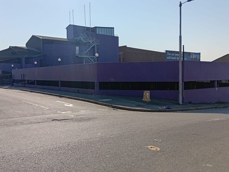 Versatile 4 Storey Building with parking for 60 cars - Photo 1