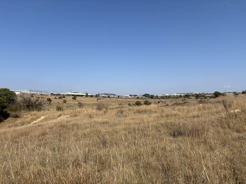 Prime 20.3 Hectare Development Opportunity Bordering Lanseria Airport - Photo 4