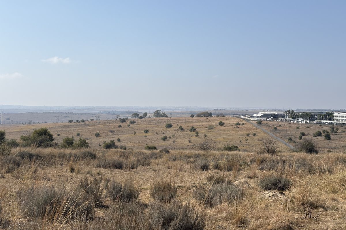Prime 20.3 Hectare Development Opportunity Bordering Lanseria Airport - Photo 2