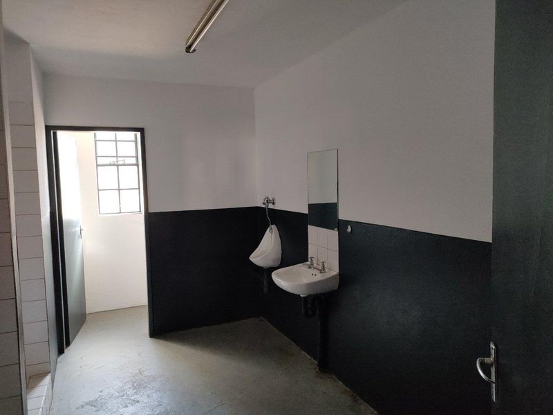 451m2 warehouse TO LET in Kya Sand, Engineering Close, Unit 6 - Photo 6