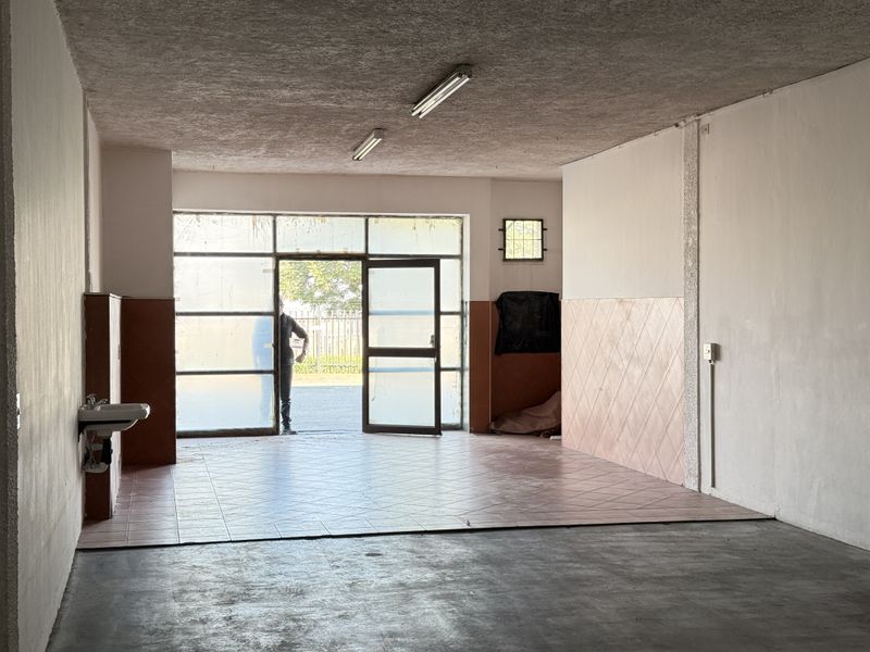 75m2 Warehouse & Office Unit in Gallagher Corner, Secure Midrand Business Address - Photo 10