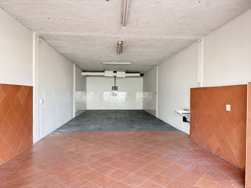 75m2 Warehouse & Office Unit in Gallagher Corner, Secure Midrand Business Address - Photo 5