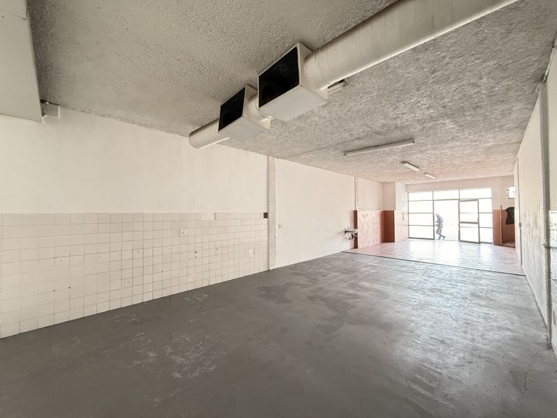 75m2 Warehouse & Office Unit in Gallagher Corner, Secure Midrand Business Address - Photo 4