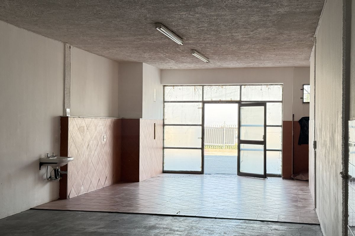75m2 Warehouse & Office Unit in Gallagher Corner, Secure Midrand Business Address - Photo 3
