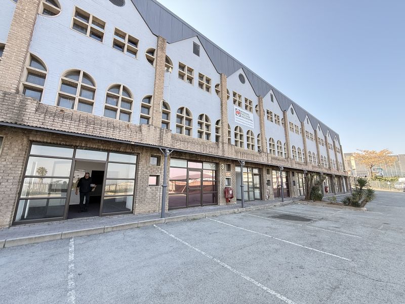 75m2 Warehouse & Office Unit in Gallagher Corner, Secure Midrand Business Address - Photo 2