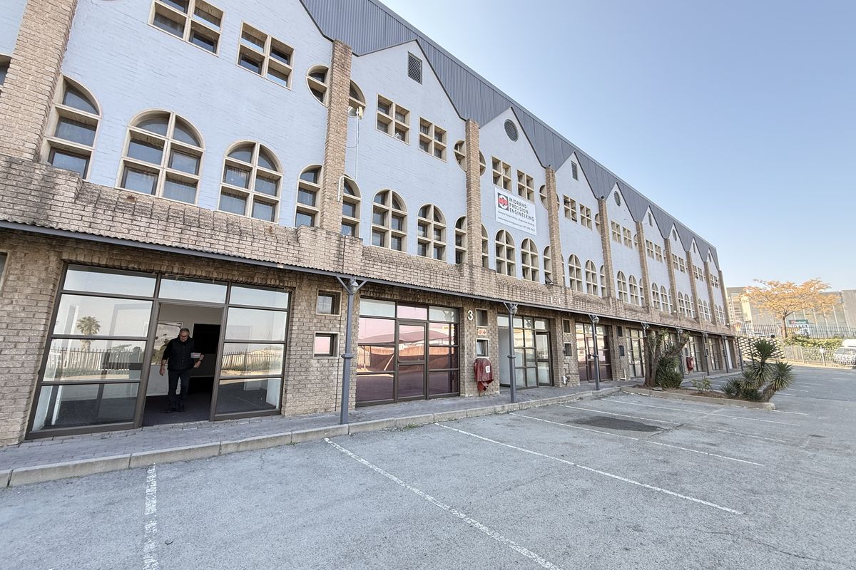 75m2 Warehouse & Office Unit in Gallagher Corner, Secure Midrand Business Address - Photo 2