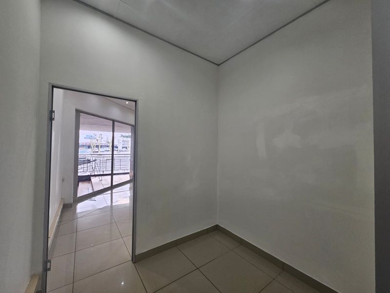 *TO LET | Modern Retail Space Available | 75 m2 | Gift Acres Shopping Centre | Lynnwood, Pretoria - Photo 6