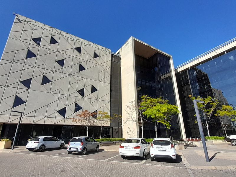 Modern Open Plan Office in the Heart of Menlyn's Commercial Hub - Photo 1