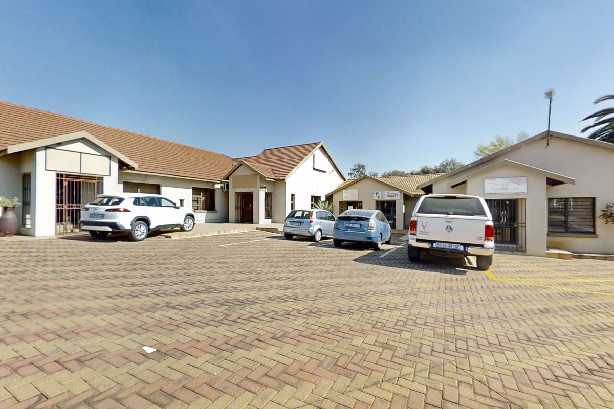 Excellent investment property in Farrar Park. - Photo 2