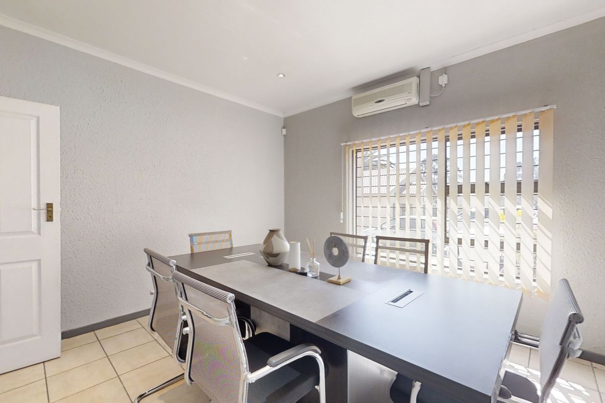 Excellent investment property in Farrar Park. - Photo 4