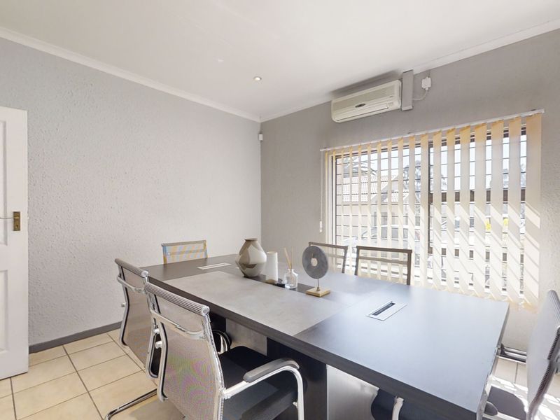 Excellent investment property in Farrar Park. - Photo 4