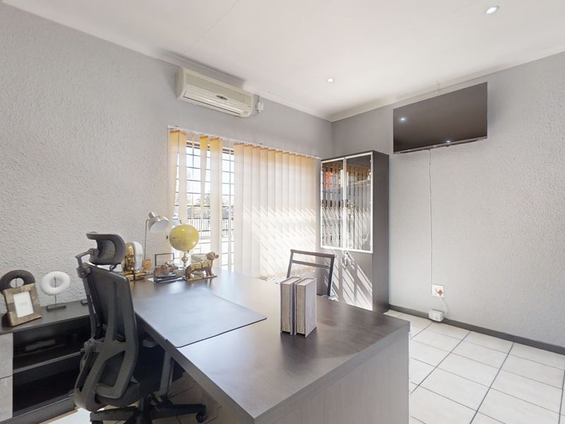 Excellent investment property in Farrar Park. - Photo 8