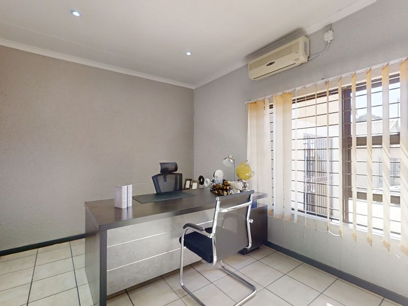 Excellent investment property in Farrar Park. - Photo 6