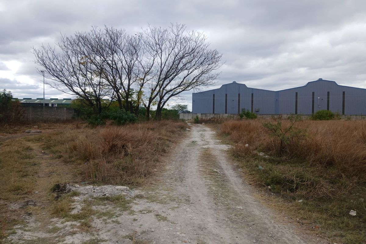 Industrial Land Gem - Photo 4