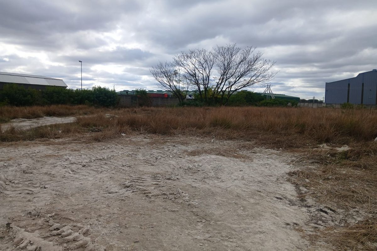 Industrial Land Gem - Photo 2