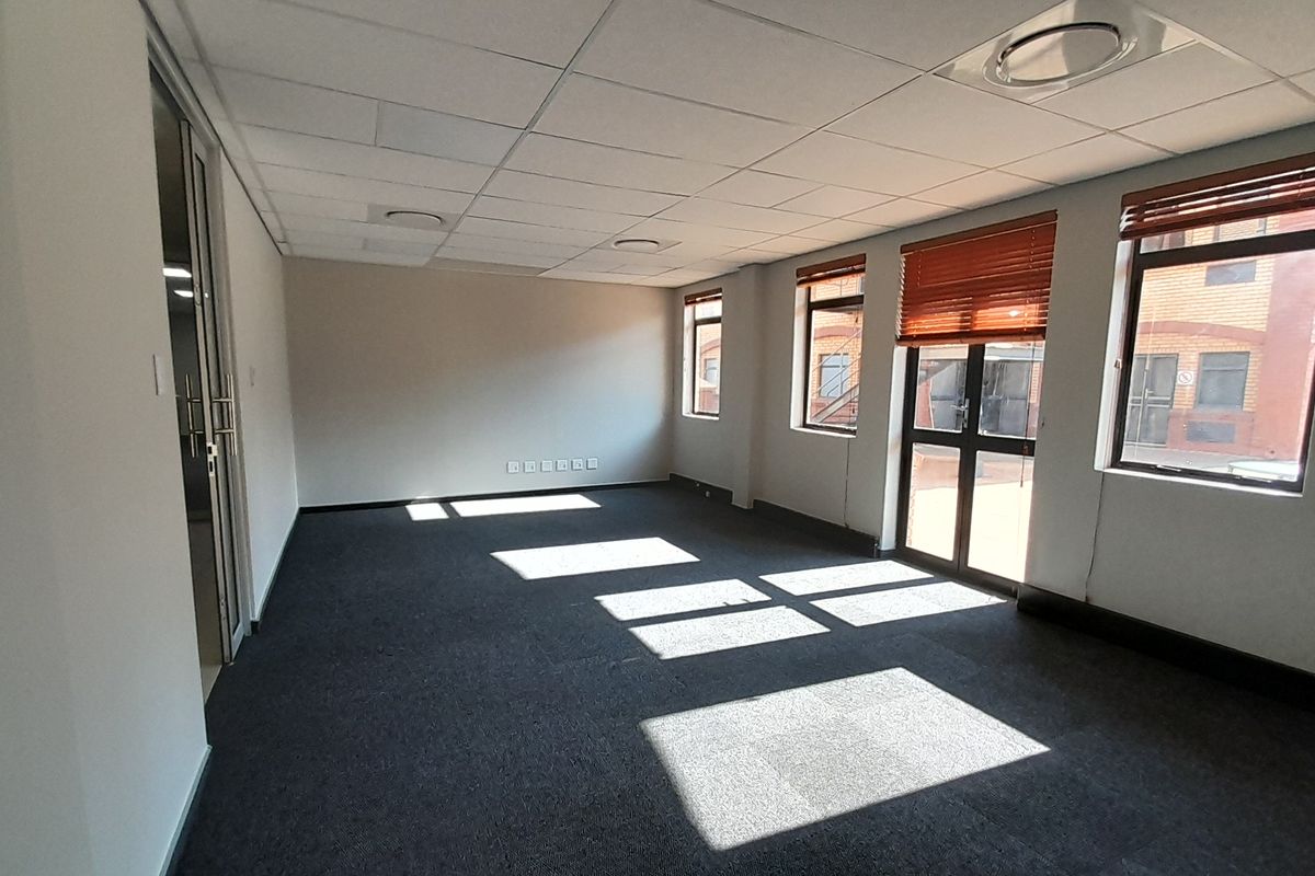 Compact Professional Office in a Prime Boardwalk Address - Photo 2