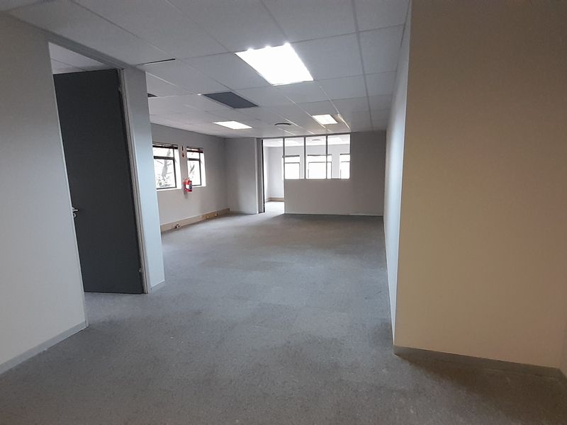 Professional Office Space Designed for Productivity and Flexibility - Photo 3