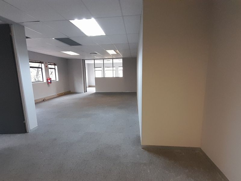 Professional Office Space Designed for Productivity and Flexibility - Photo 2
