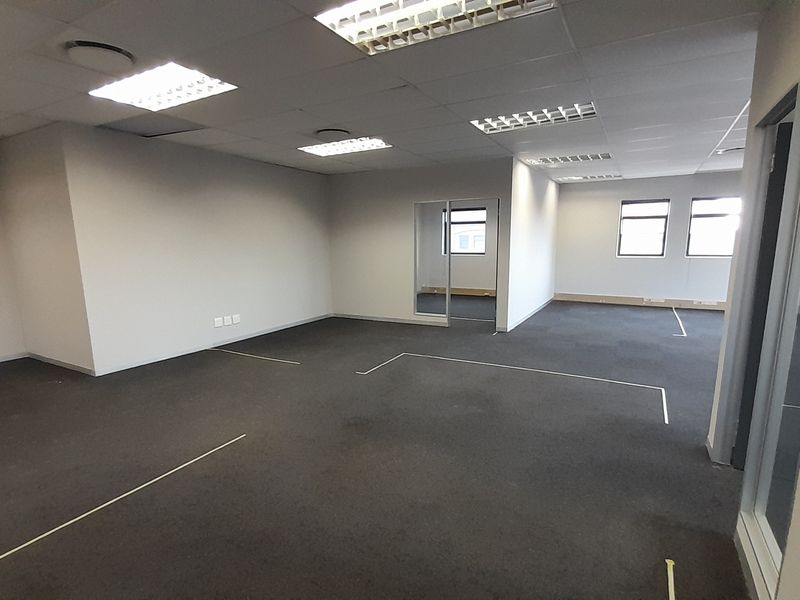 Flexible First Floor Office in a Prime Boardwalk Business Location - Photo 8