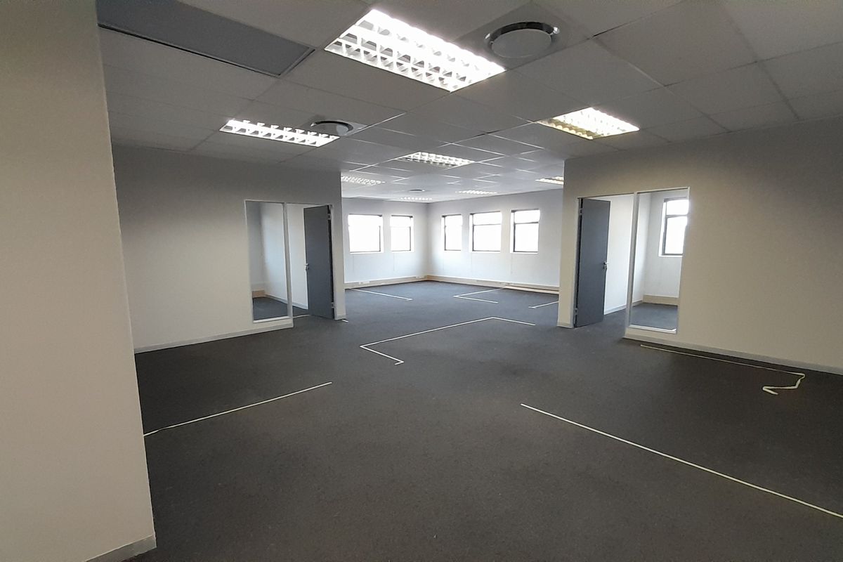 Flexible First Floor Office in a Prime Boardwalk Business Location - Photo 2