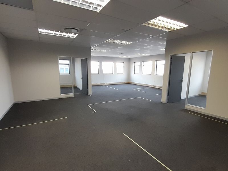 Flexible First Floor Office in a Prime Boardwalk Business Location - Photo 4