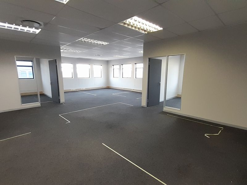 Flexible First Floor Office in a Prime Boardwalk Business Location - Photo 5