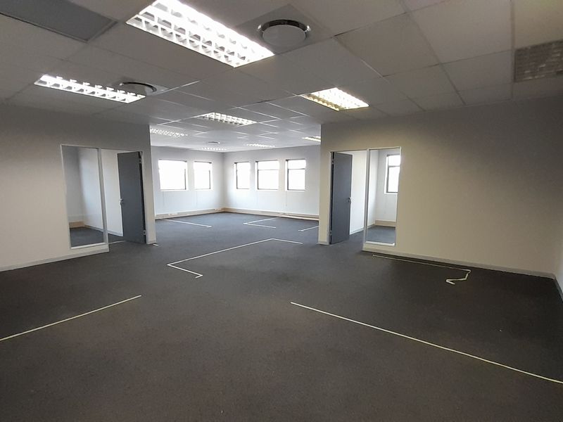 Flexible First Floor Office in a Prime Boardwalk Business Location - Photo 3