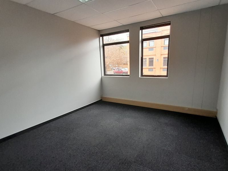 Ground Floor Office with the Right Balance of Open and Private Workspace - Photo 8