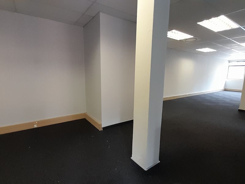 Ground Floor Office with the Right Balance of Open and Private Workspace - Photo 6