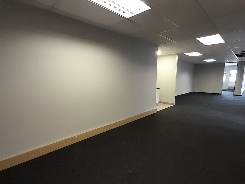 First Floor Office Space Designed for Productive Teams - Photo 3